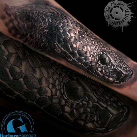 bete-humaine-tatoueur-paris-tatouage-tattoo-serpent