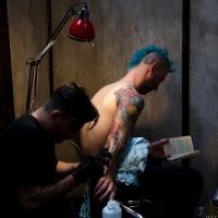 bete-humaine-studio-tatouage-paris-preparer-tattoo