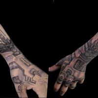 Définition, procédé et avantages du tatouage freehand