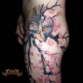 meilleur-tatoueur-paris-bro-vanthorn-tatouage-tattoo-oiseau-cerisier