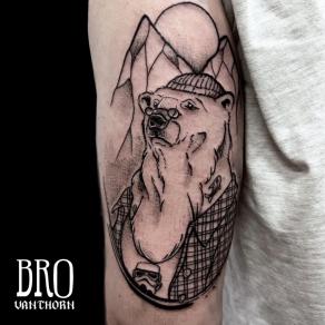 Bro Vanthorn, tatoueur à Paris - Grizzly hipster