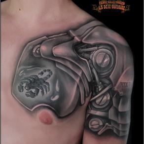 Pierre-Gilles Romieu, tatoueur à Paris - Tatouage biomécanique inspiré du manga Fullmetal Alchemist 