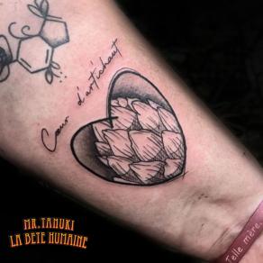 Cœur d’artichaut tatoué par Peter Galt
