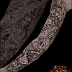 Gaetan, tatoueur guest à Paris - Tatouage du dieu hindou Shiva en noir et gris
