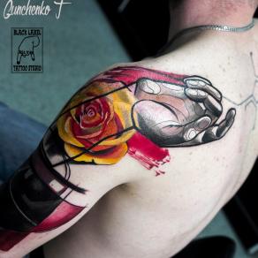 tatoueur-paris-bete-humaine-studio-tatouage-timur-guncheko